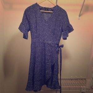 AQUA size small blue Polk a dot wrap dress